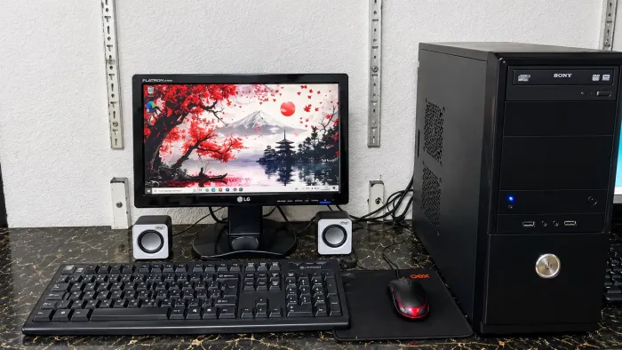 Computador Completo / 4GB RAM / SSD 120GB / Monitor e Acessórios