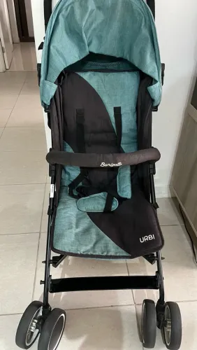 Vendo carrinho de bebê