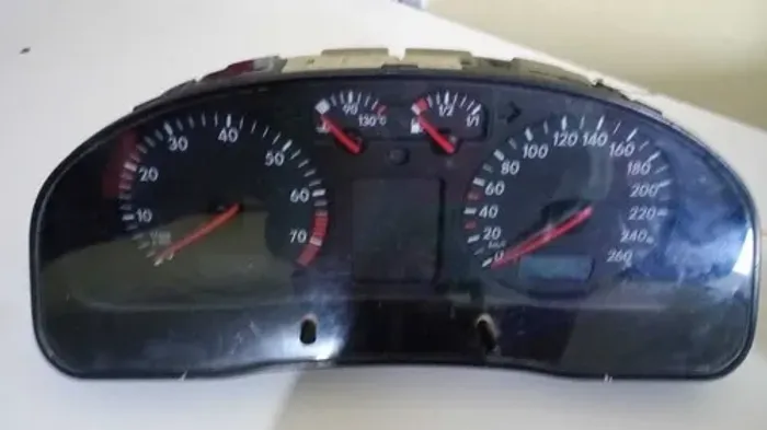 Painel De Instrumentos Vw Passat Alemão 1997 1998 1999 2000 Preto