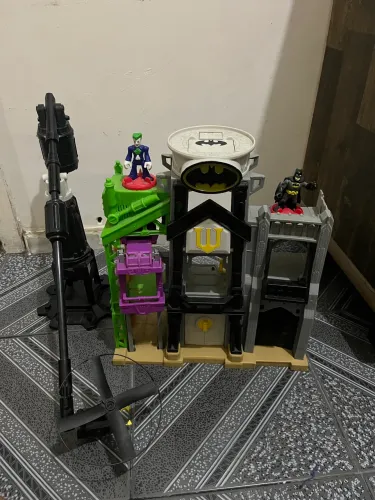 batcaverna imaginext com torre