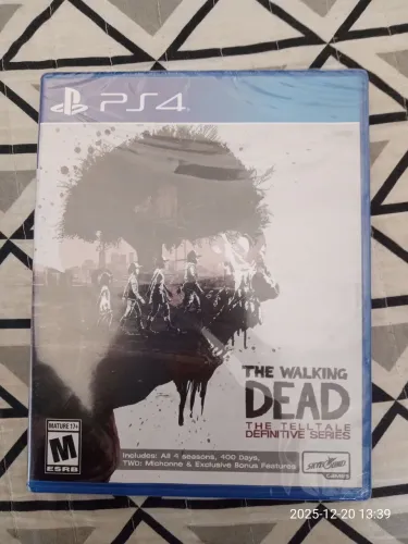 The walking Dead the Telletale definitive séries novo lacrado completo PS4 faço Olx pay 