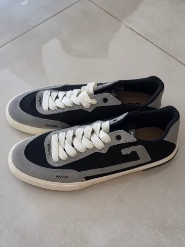 Tênis masculino colcci