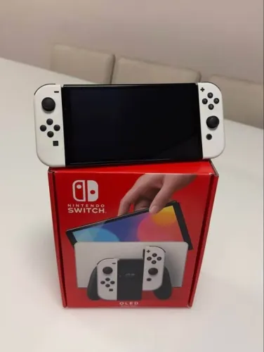 NITENDO SWITCH OLED DESBLOQUEADO