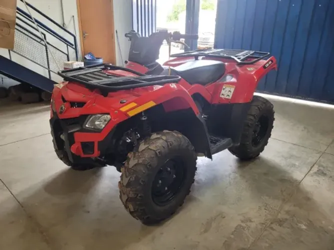 Quadriciclo 4x4 can am Outlander 400