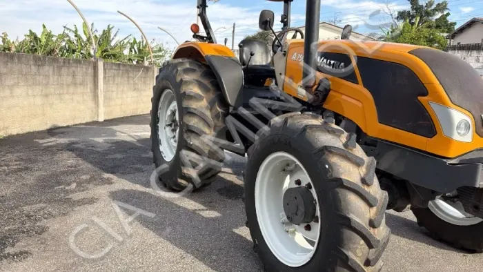 TRATOR VALTRA A750 ANO 2018 COM 5.300 HORAS