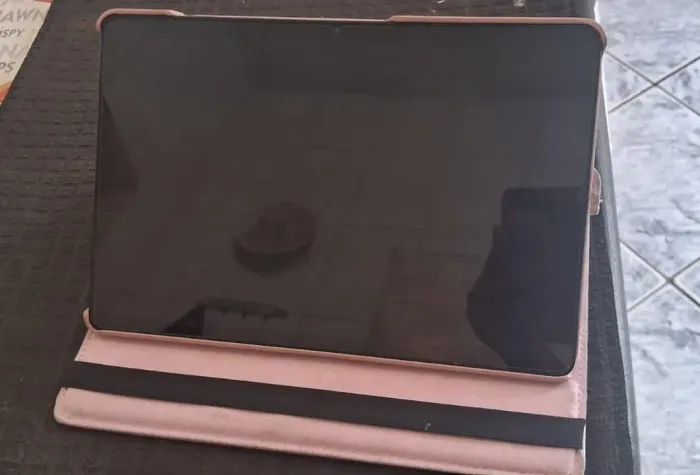 Tablet 11+ c/ teclado e mouse