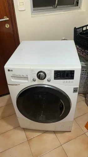 Lava e Seca LG Inverter Direct Drive 10,2 kg / 6 kg ? 6 Motion, Smart Diagnosis