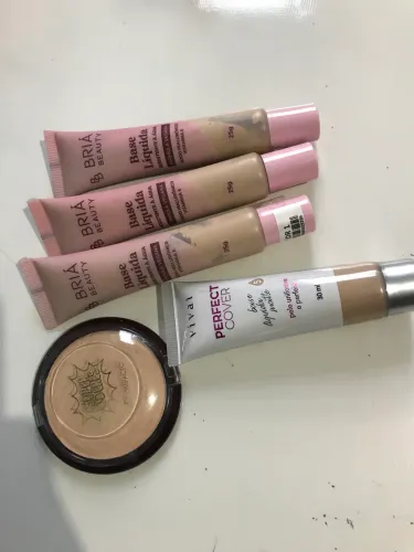 Produtos para revenda base e pó compacto