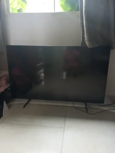 TV 50 polegadas nova apenas 9 meses de uso