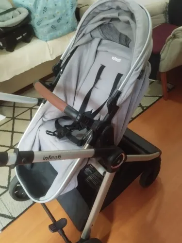 Carrinho Infanti Romanzo + Bebê Conforto Zion 3 em 1 - Travel System