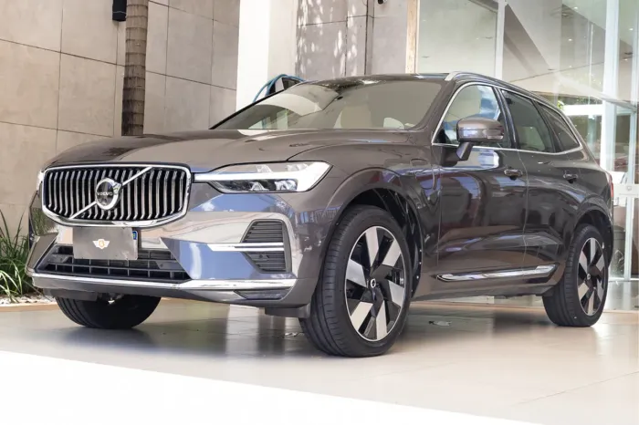 Volvo XC-60 T-8 Ultimate 2.0 AWD (híbrido) 2024