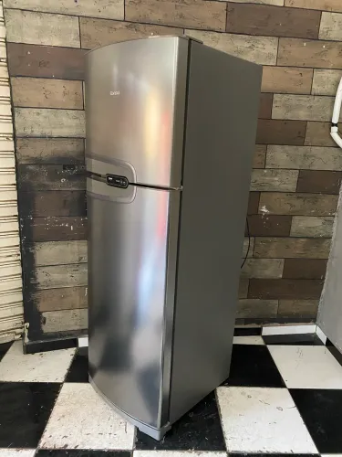 Vendo geladeira consul inox front free 127 volts 388 litros original e funcionando 