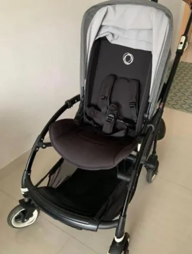 carrinho de bebê bugaboo bee cinza