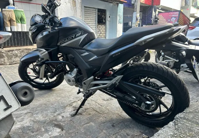 Honda CB Twister/flexone 250cc 2022