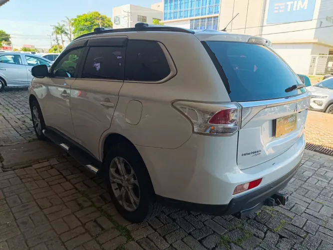 Mitsubishi Outlander 3.0/ GT 3.0 V6 Aut. 2014