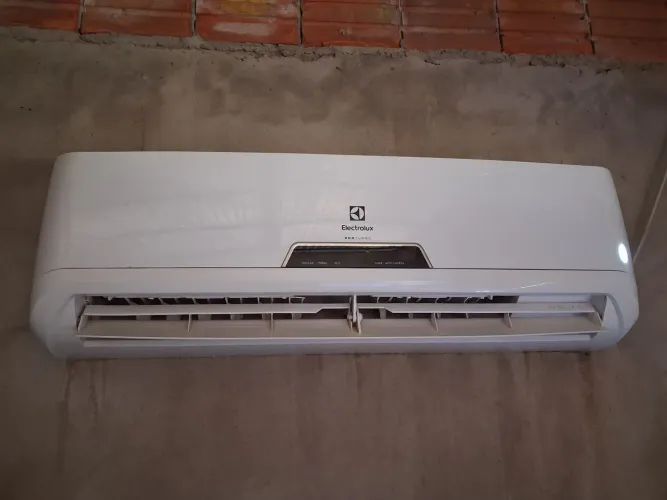 Ar condicionado marca Electrolux 