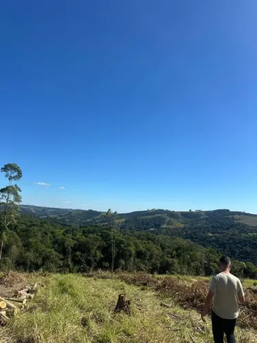 Residencial Nápoles Lotes de 500m² com Vista para Natureza