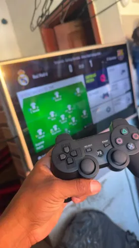 Vende se um Playstation 3 em boas condições 