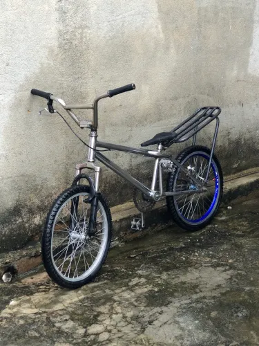 Bicicleta aro 20 prata 