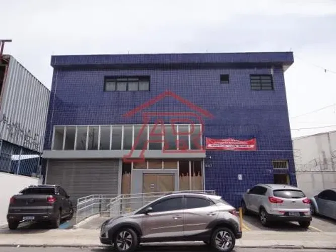 SALAO EM EXCELENTE PONTO COMERCIAL