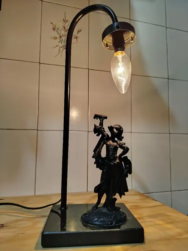 Luminária antiga