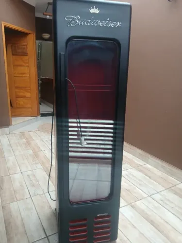 Cervejeira Retro Budweiser Slim 220v