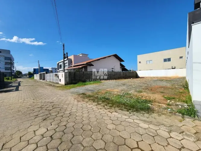 Imóvel para venda tem 300 metros quadrados em Itajubá - Barra Velha - SC