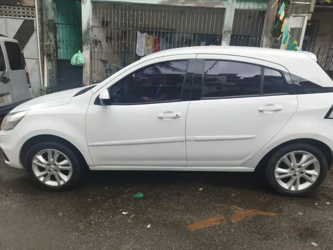 Chevrolet Agile LTZ Easytronic 1.4 8V Flexpower 5P 2014
