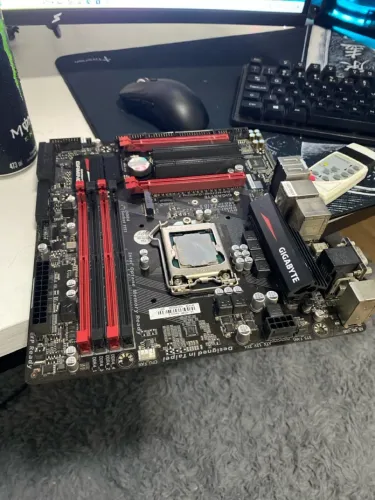 Placa-mãe Gigabyte Gaming 3 + i5-7400 - Funcionando 100%