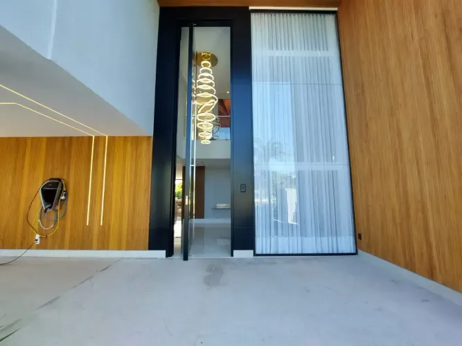 Casa de Condomínio com 5 Suítes | Alphaville Barra | 282m²