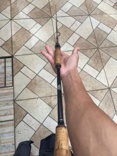 Vara NEW HAMMER 1.74 8/20lbs inteiriça