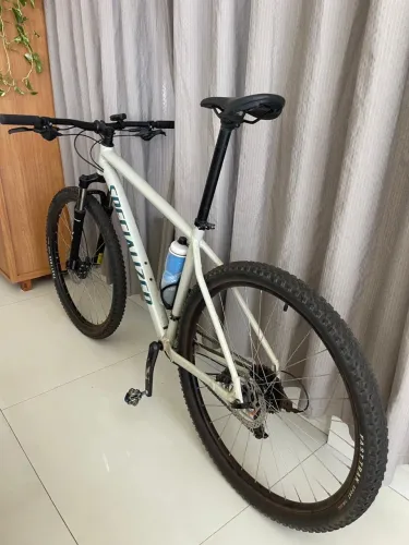 Bicicleta Rockropper Sport - Specialized