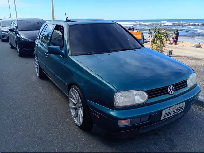 Volkswagen Golf GLX 2.0 4P 1997