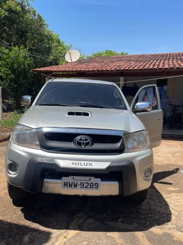 Toyota Hilux CD SRV D4-d 4X4 3.0 TDI Diesel AUT 2009