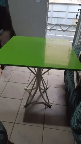 Mesa de mármore