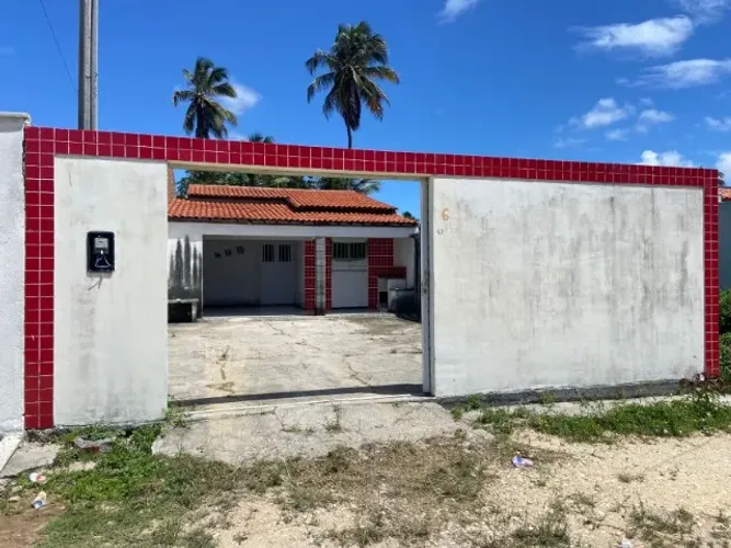 OPORTUNIDADE NO PONTAL DO PEBA, CASA AMPLA COM 4 VAGAS DE GARAGEM A POUCOS MINUTOS DA PRAI