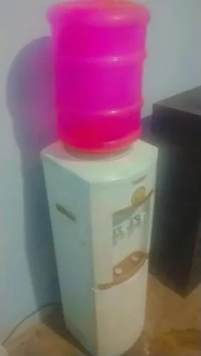 Gela agua em perfeito estado galando normalmente