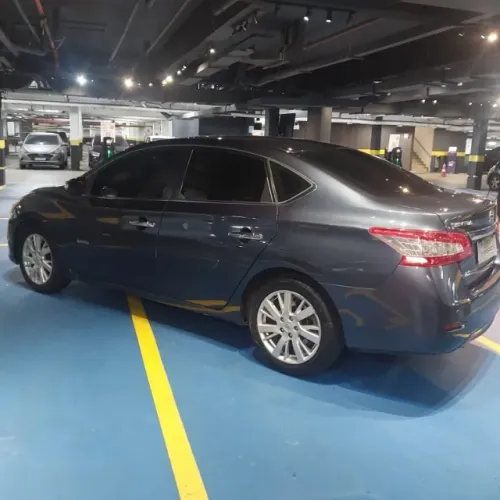 Nissan Sentra SL 2.0/ 2.0 Flex Fuel 16V Aut. 2016