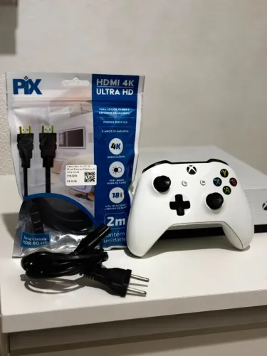 Xbox One S 1TB + Controle Recarregável USB-C + HDMI Novo
