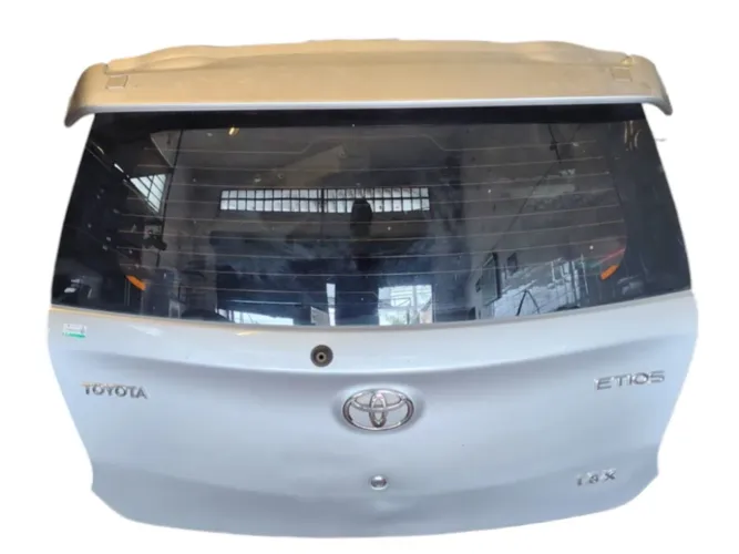 Tampa traseira Toyota Etios Hatch 2013 2014 2015 2016