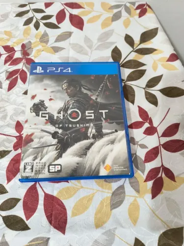 Ps4 slim 500g 1 controle 3 jogos.