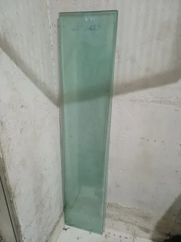Vendo 4 prateleira de vidro 3 de 120 e um 50 cm me chama no zap *