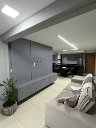 Apt 3 quartos mobiliado 200 mts do mar