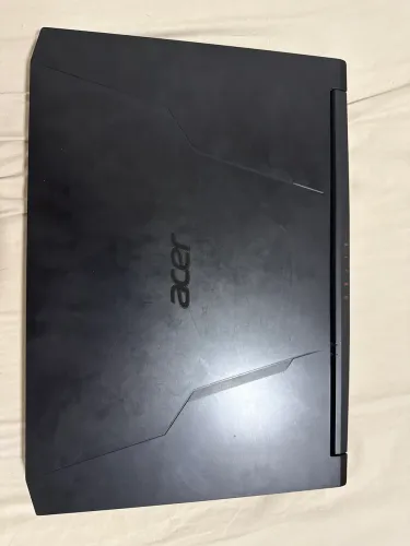 Vendo notebook Acer Nitro 5