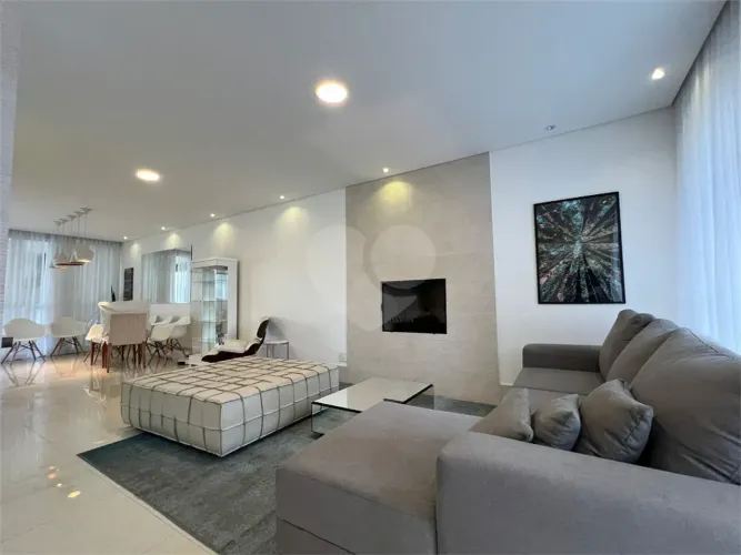 Condomínio Fechado Jardim Floresta, com 3 quartos, 4 vagas, Espaço Gourmet e Piscina!!!