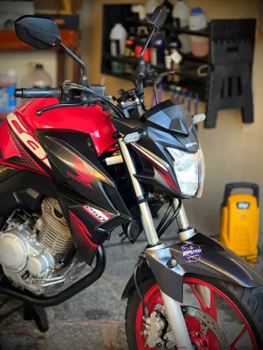 Vendo Honda CB Twister 250, ano 2020