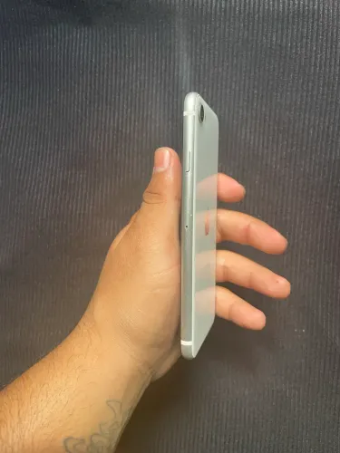 iPhone SE
