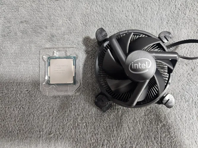 Processador Intel I3 10105F