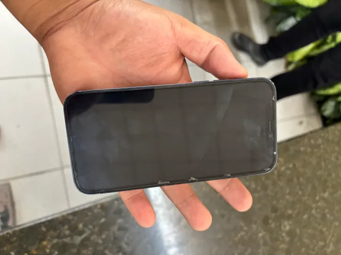 iPhone 12 - 64gb