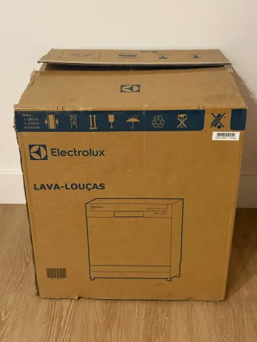Lava-louça Electrolux nova na caixa